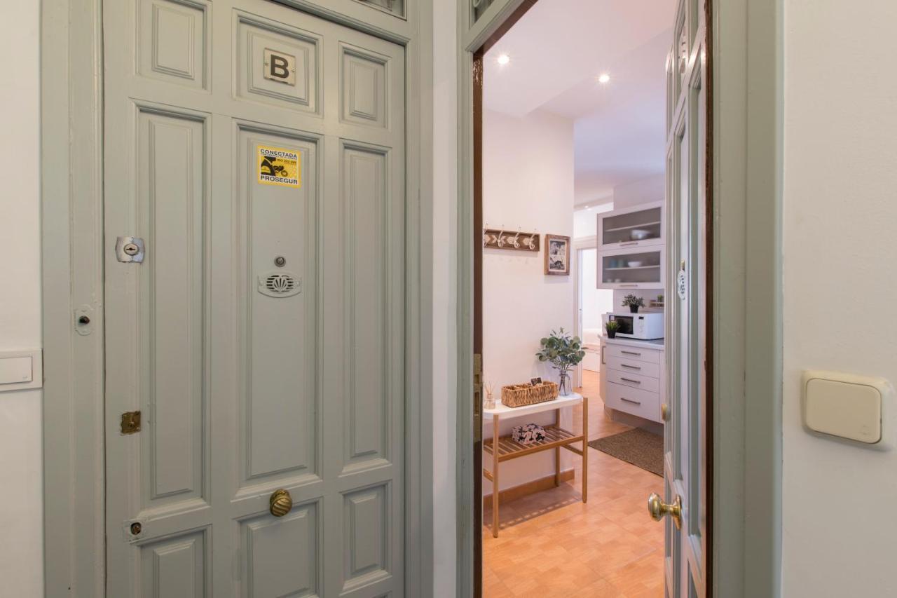 Fee4me. Elegant Flat A Few Minutes From Atocha. Madri